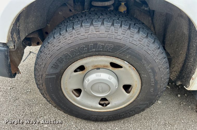 image for item EG0470 2010 Ford F250 Super Duty pickup truck