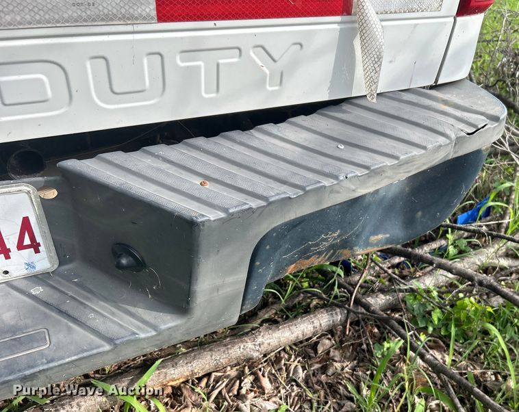 image for item EG0472 2010 Ford F250 Super Duty SuperCab pickup truck