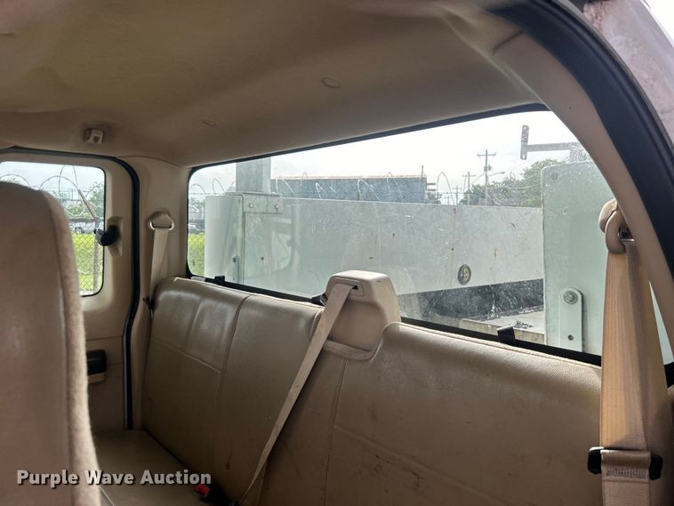 image for item EG0472 2010 Ford F250 Super Duty SuperCab pickup truck