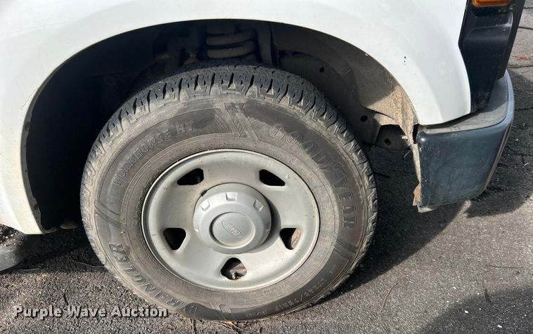 image for item EG0472 2010 Ford F250 Super Duty SuperCab pickup truck