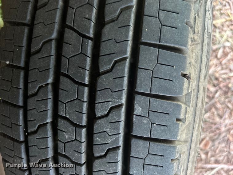 image for item EG0472 2010 Ford F250 Super Duty SuperCab pickup truck