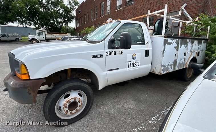 image for item EG0474 2000 Ford F450 Super Duty utility / service truck