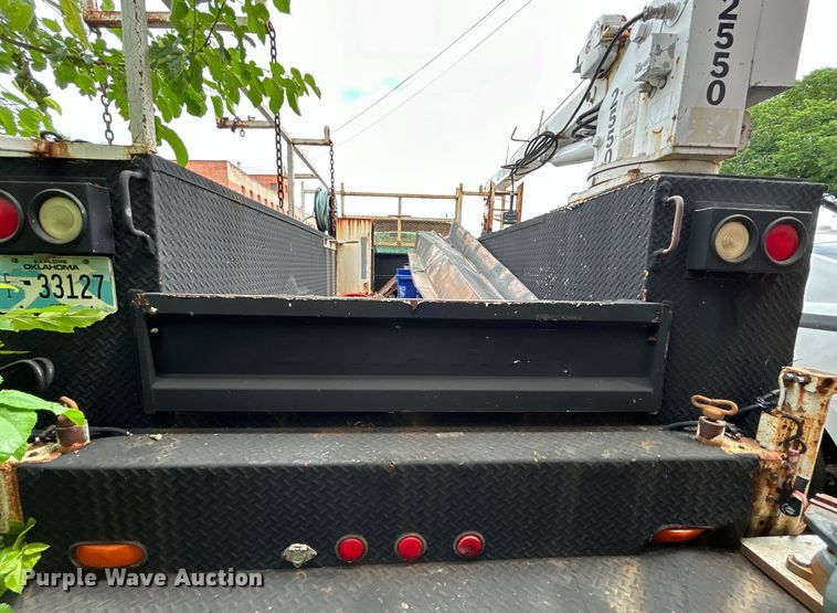 image for item EG0474 2000 Ford F450 Super Duty utility / service truck