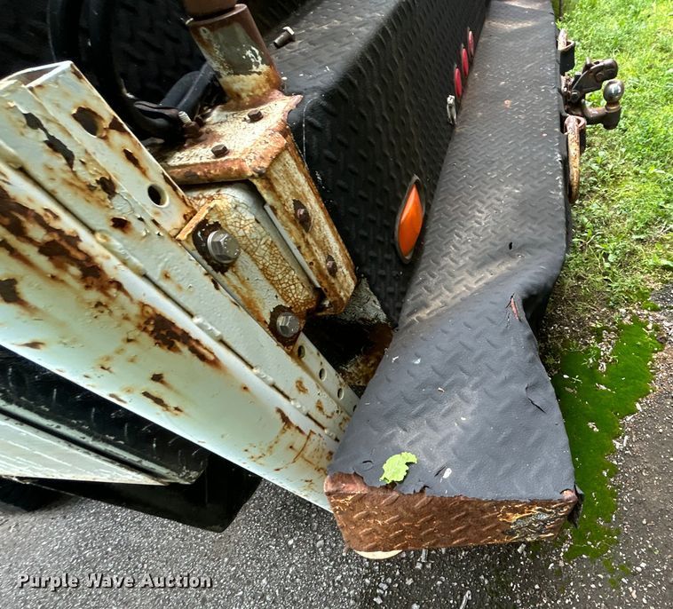 image for item EG0474 2000 Ford F450 Super Duty utility / service truck