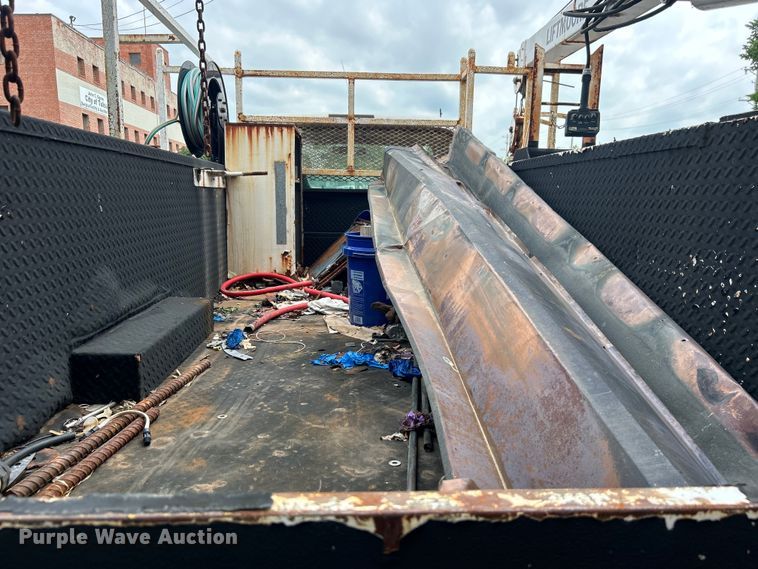 image for item EG0474 2000 Ford F450 Super Duty utility / service truck