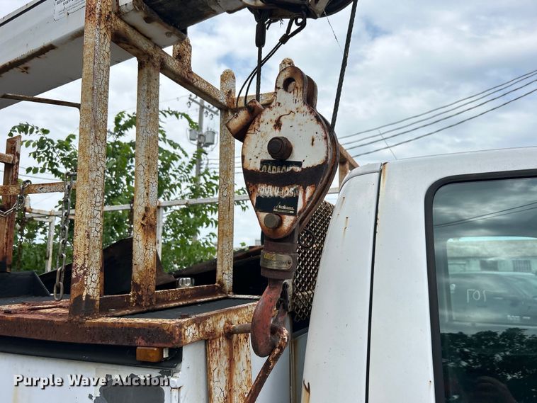 image for item EG0474 2000 Ford F450 Super Duty utility / service truck