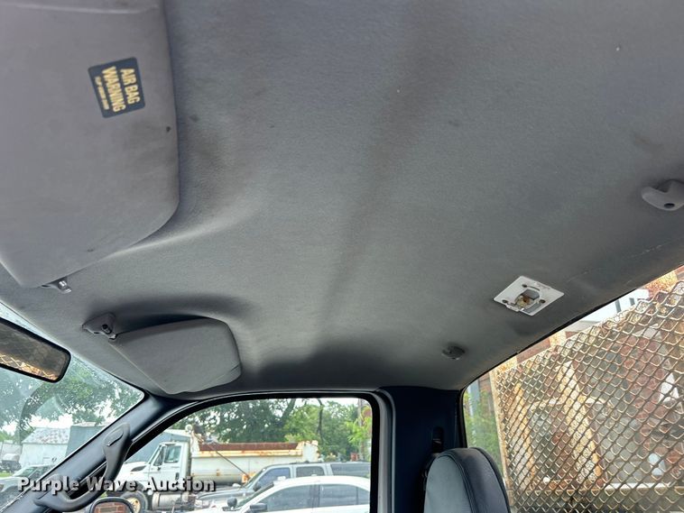 image for item EG0474 2000 Ford F450 Super Duty utility / service truck