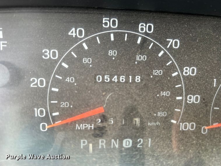 image for item EG0474 2000 Ford F450 Super Duty utility / service truck