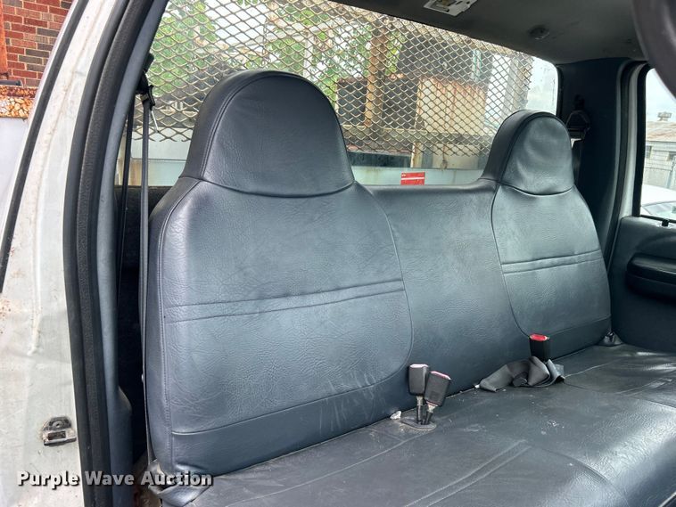 image for item EG0474 2000 Ford F450 Super Duty utility / service truck