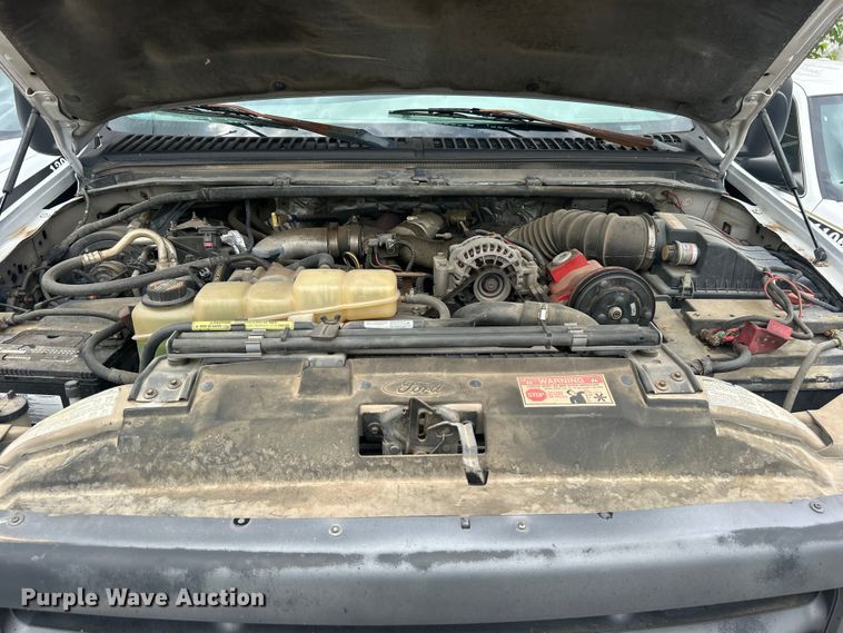 image for item EG0474 2000 Ford F450 Super Duty utility / service truck