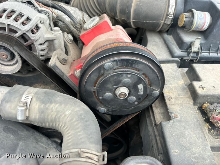 image for item EG0474 2000 Ford F450 Super Duty utility / service truck