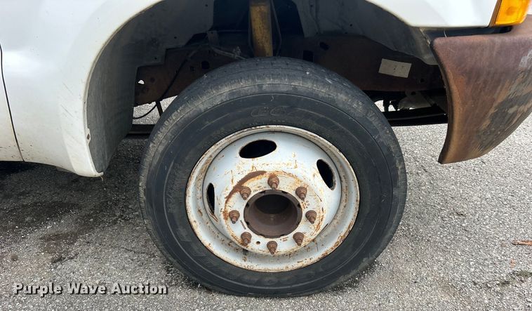 image for item EG0474 2000 Ford F450 Super Duty utility / service truck