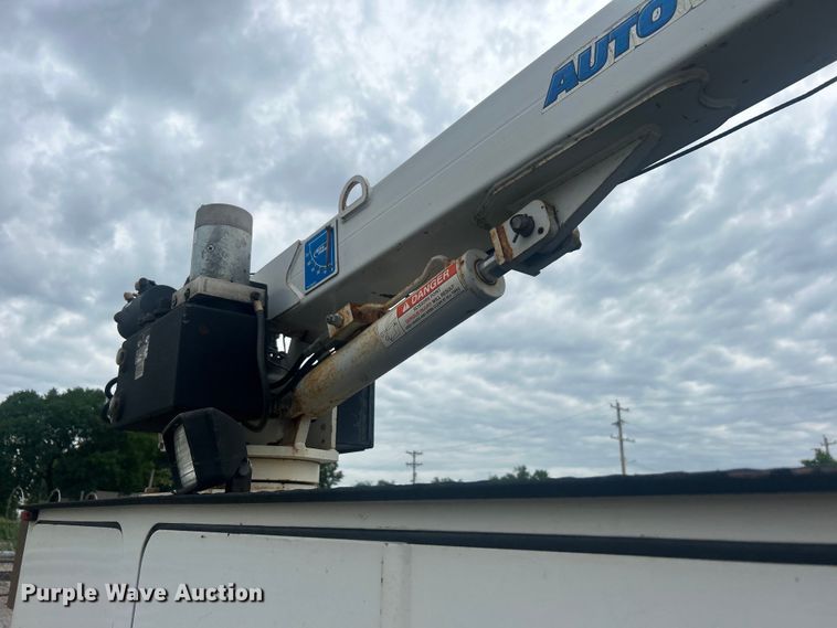 image for item EG0475 2008 International 4400 utility / service truck