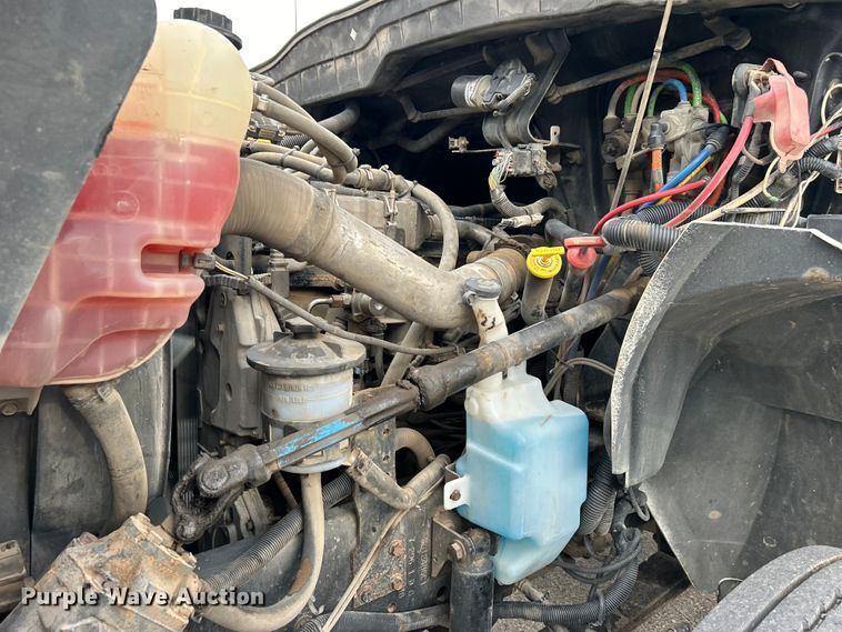 image for item EG0475 2008 International 4400 utility / service truck