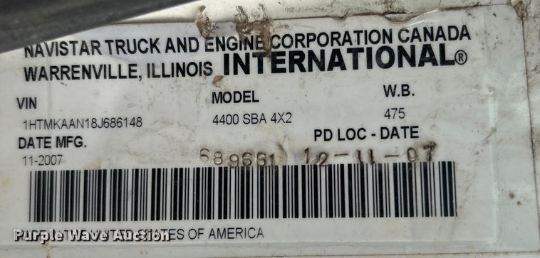 image for item EG0475 2008 International 4400 utility / service truck