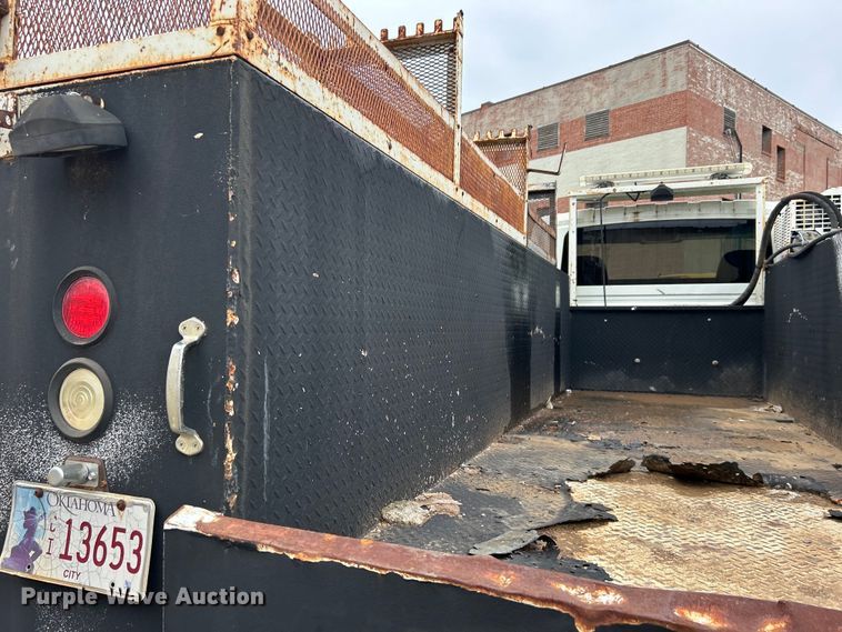 image for item EG0476 2009 International 4400 utility / service truck