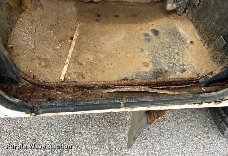 image for item EG0476 2009 International 4400 utility / service truck