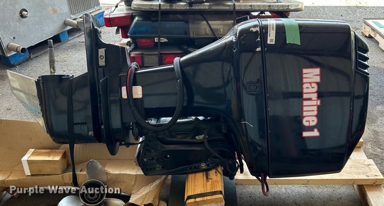 image for item EG0483 1999 Mercury Marine Marine1 outboard engine