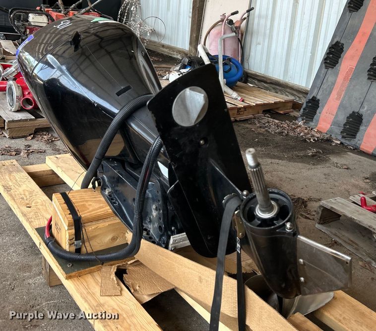 image for item EG0483 1999 Mercury Marine Marine1 outboard engine