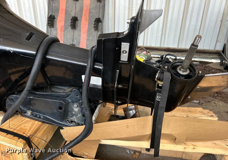 image for item EG0483 1999 Mercury Marine Marine1 outboard engine