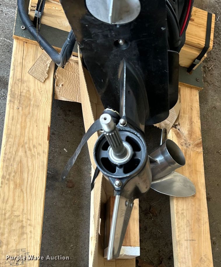 image for item EG0483 1999 Mercury Marine Marine1 outboard engine