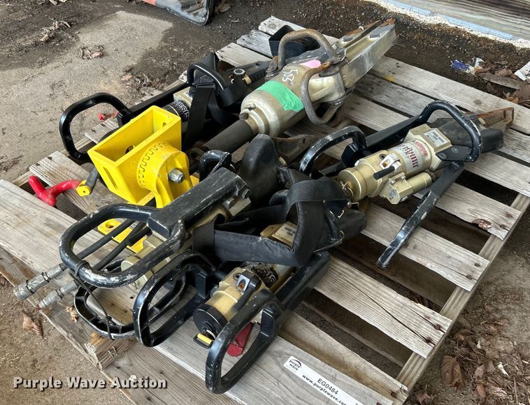 image for item EG0484 (5) American Genesis rescue tools