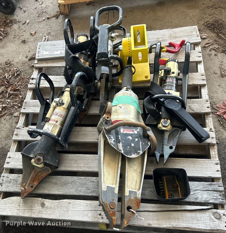 image for item EG0484 (5) American Genesis rescue tools