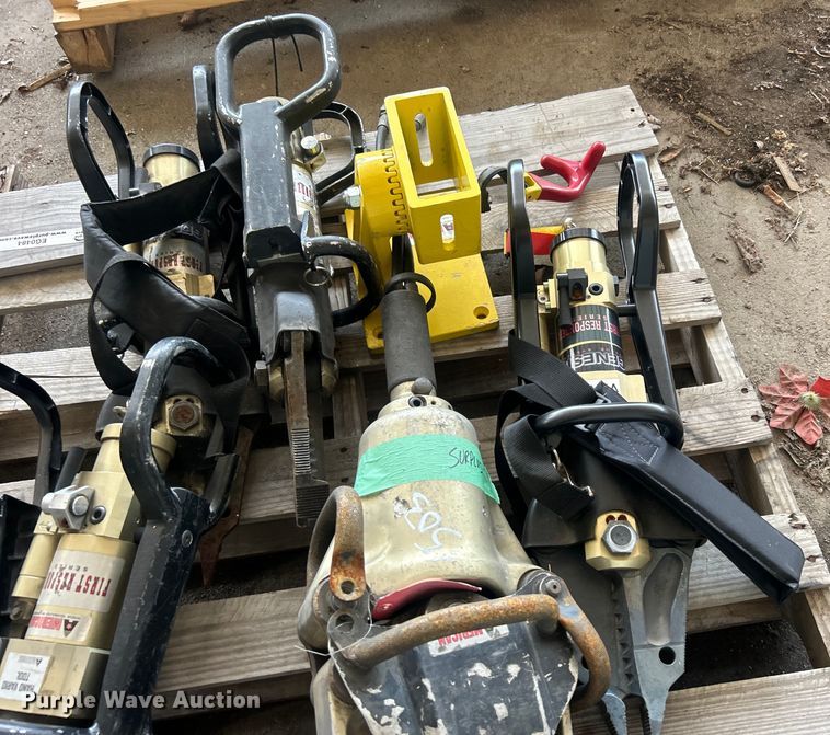 image for item EG0484 (5) American Genesis rescue tools