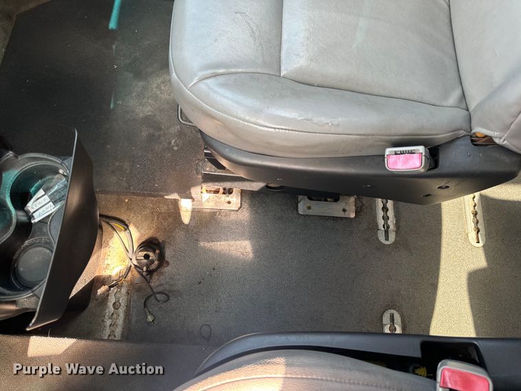 image for item EH6773 2005 El Dorado National handicap accessible van