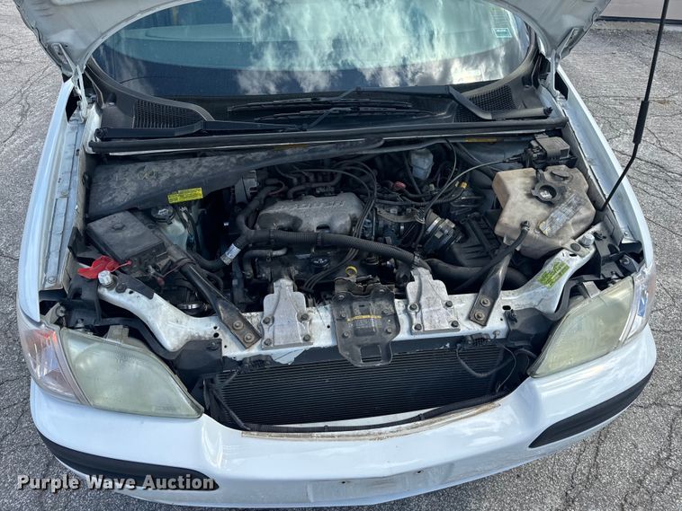 image for item EH6773 2005 El Dorado National handicap accessible van