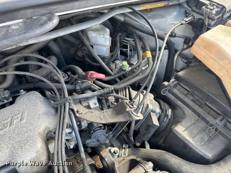 image for item EH6773 2005 El Dorado National handicap accessible van