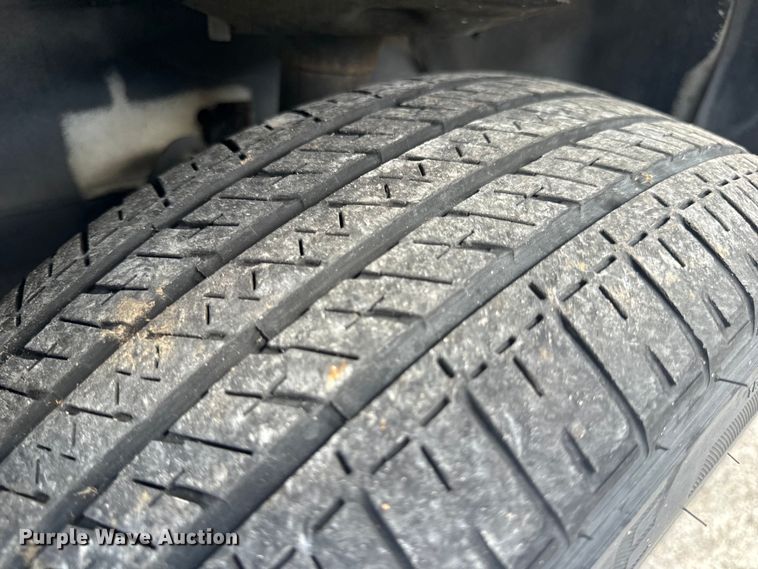 image for item EH6773 2005 El Dorado National handicap accessible van