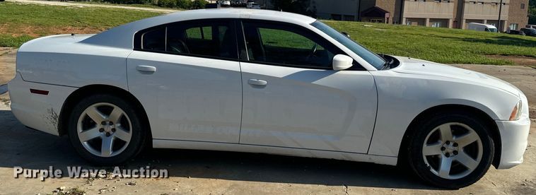 image for item EH6824 2013 Dodge  Charger Police 