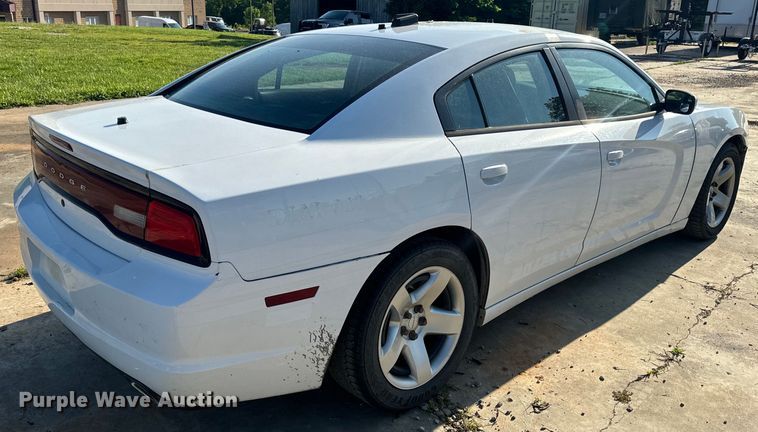 image for item EH6824 2013 Dodge  Charger Police 