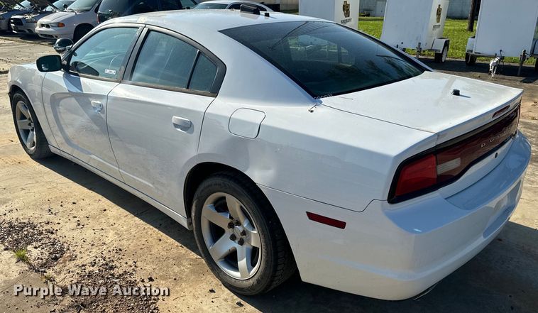 image for item EH6824 2013 Dodge  Charger Police 