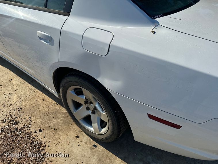 image for item EH6824 2013 Dodge  Charger Police 