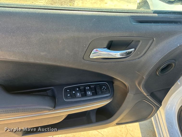 image for item EH6824 2013 Dodge  Charger Police 