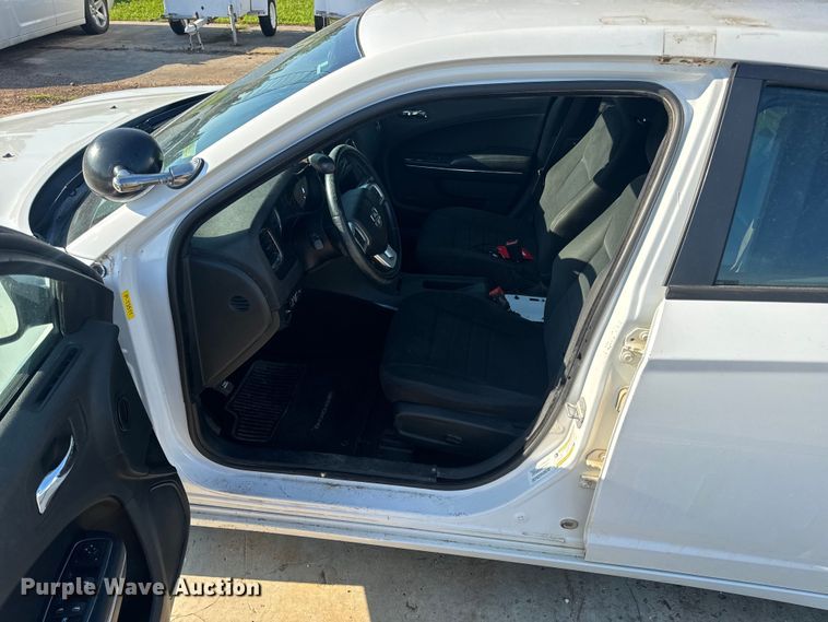 image for item EH6824 2013 Dodge  Charger Police 