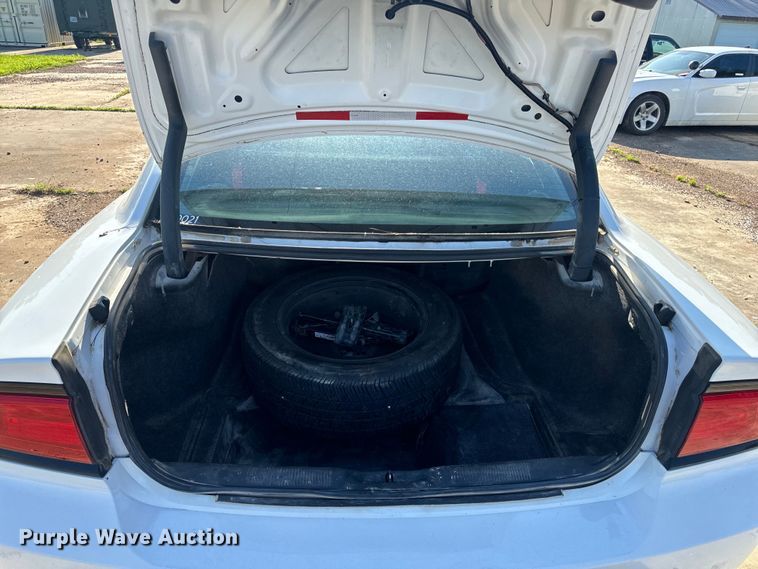 image for item EH6824 2013 Dodge  Charger Police 