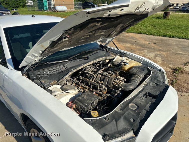 image for item EH6824 2013 Dodge  Charger Police 