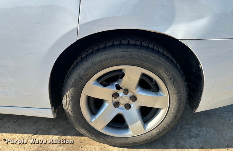 image for item EH6824 2013 Dodge  Charger Police 