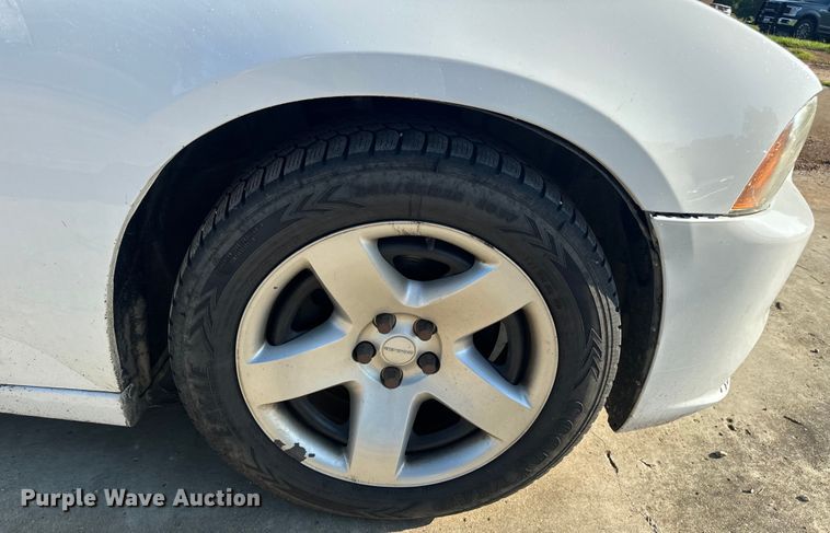 image for item EH6824 2013 Dodge  Charger Police 