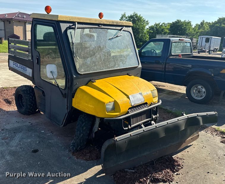 image for item EH6825 2002 Polaris Professional Series utility vehicle