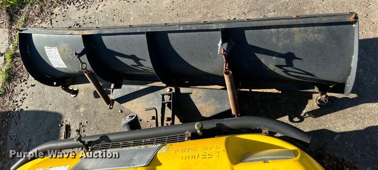 image for item EH6825 2002 Polaris Professional Series utility vehicle