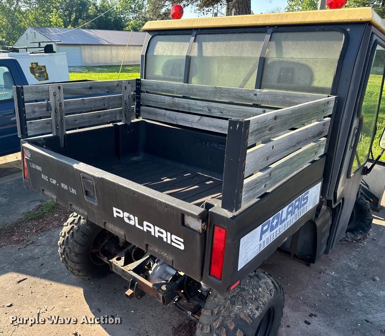 image for item EH6825 2002 Polaris Professional Series utility vehicle