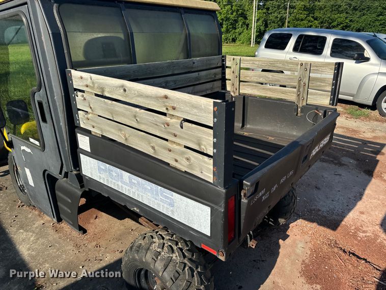 image for item EH6825 2002 Polaris Professional Series utility vehicle