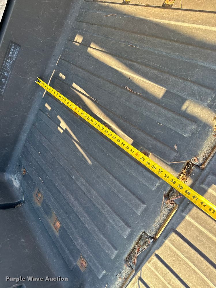 image for item EH6825 2002 Polaris Professional Series utility vehicle