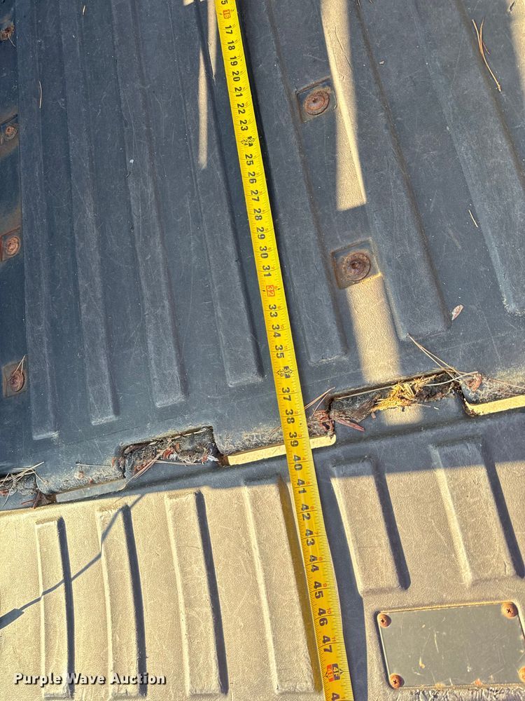 image for item EH6825 2002 Polaris Professional Series utility vehicle