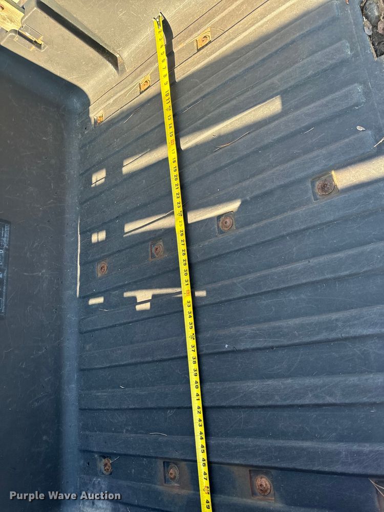 image for item EH6825 2002 Polaris Professional Series utility vehicle