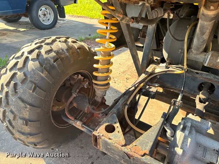 image for item EH6825 2002 Polaris Professional Series utility vehicle